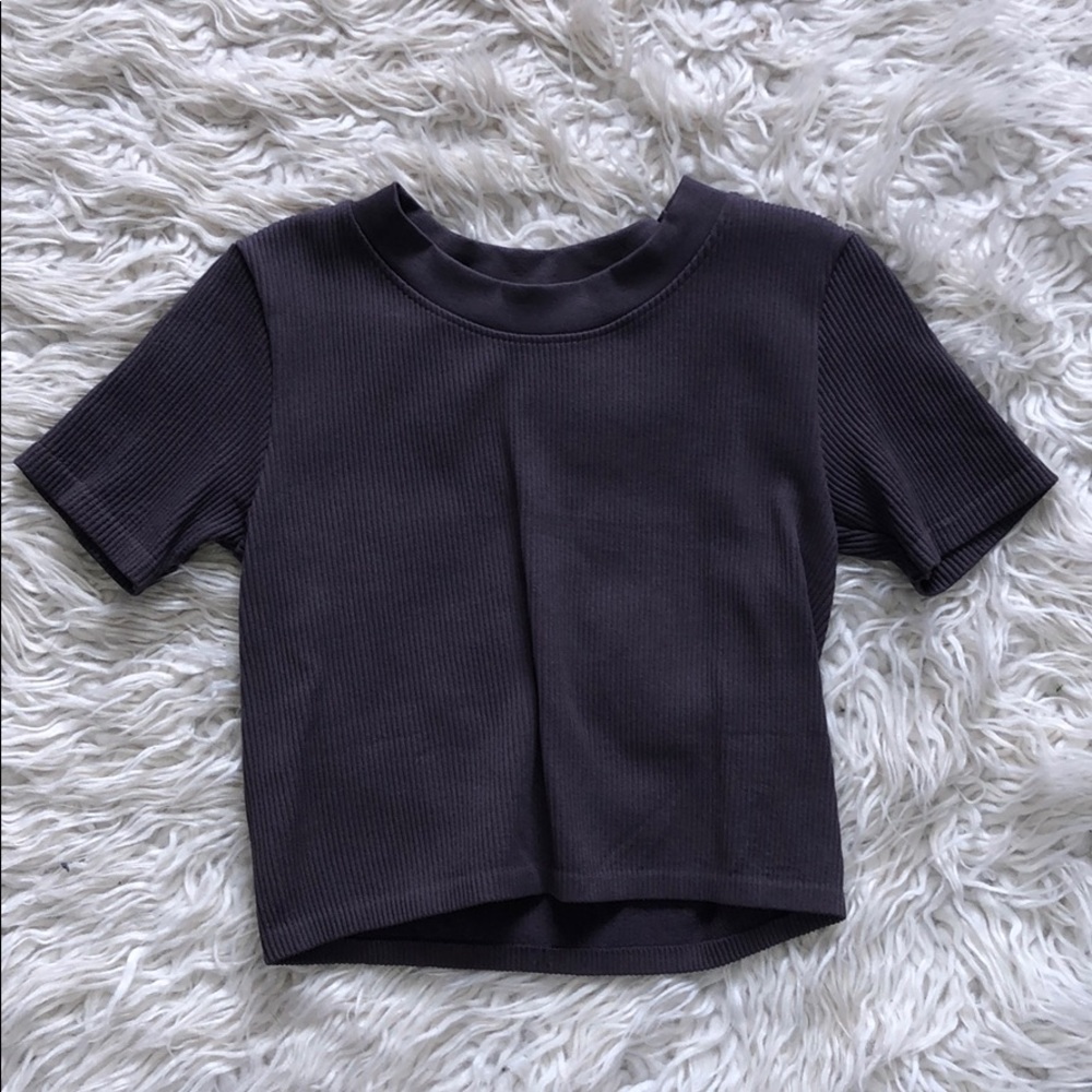 purple zara crop top!
